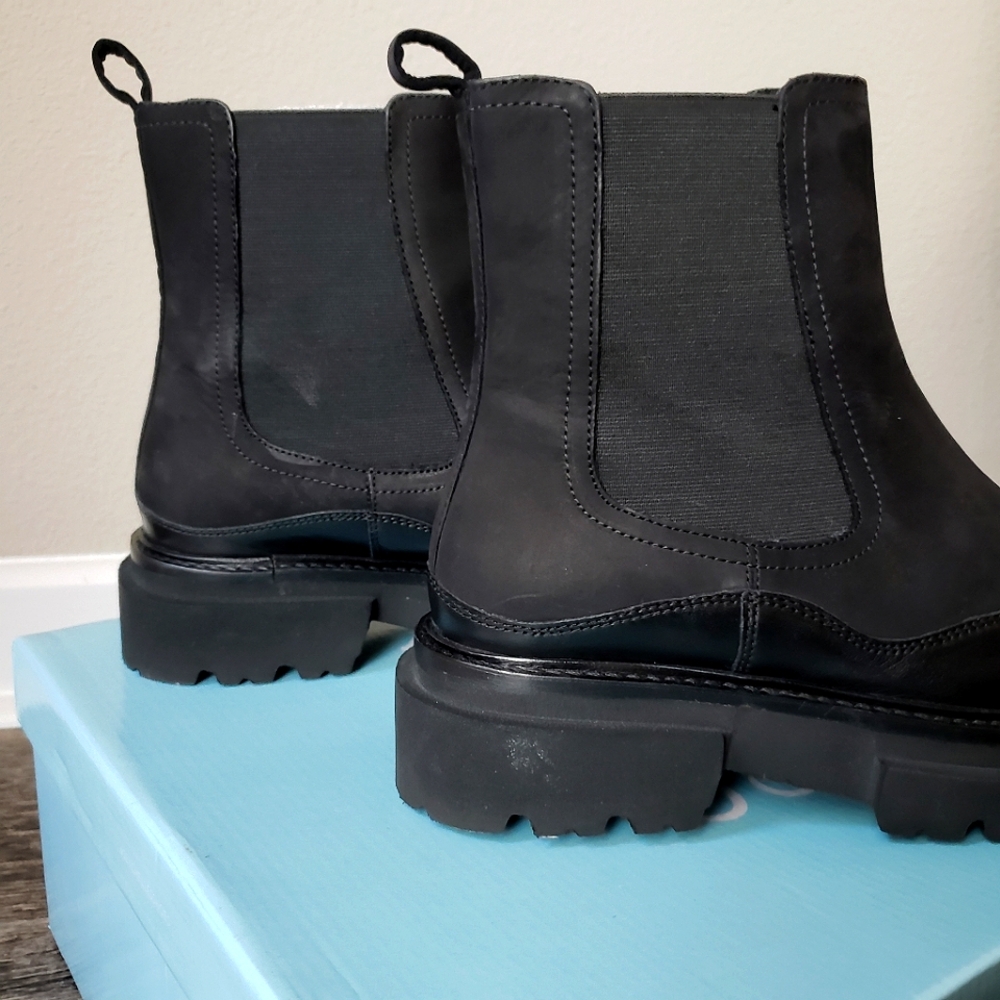 Seychelles | Savor The Moment Chelsea Combat Boot - Picture 11 of 16